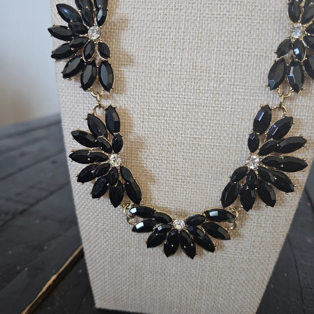 Elegant Black and Gold Floral Necklace Statement Women's Jewelry Rhinestone